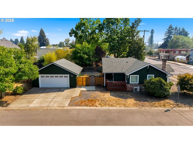 732 N COLLEGE St, Newberg, OR 97132