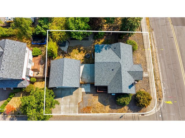 732 N COLLEGE St, Newberg, OR 97132