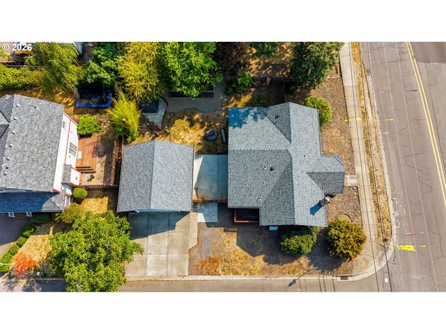 732 N COLLEGE St, Newberg, OR 97132