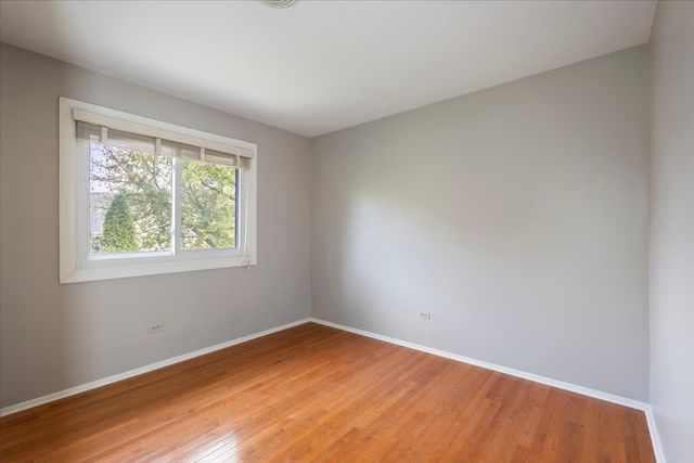 650 Cress Creek Lane, Crystal Lake, IL 60014