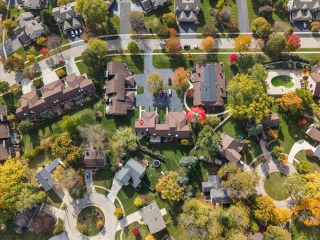 650 Cress Creek Lane, Crystal Lake, IL 60014