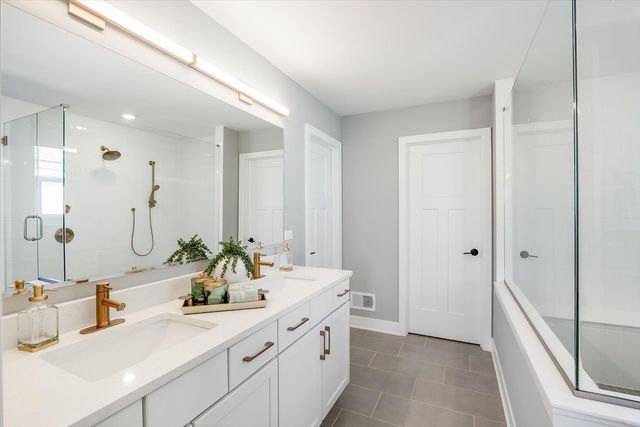 17337 S Sprucewood Drive, Lockport, IL 60441