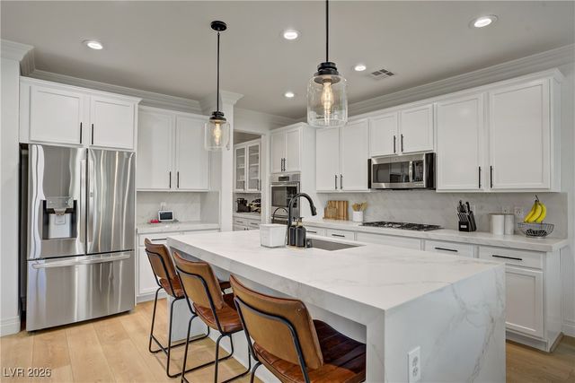 7612 Kit Carson Avenue, Las Vegas, NV 89179