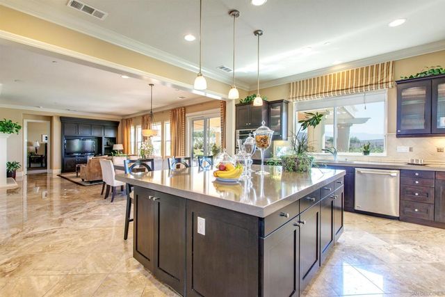 671 Via Maggiore, Chula Vista, CA 91914