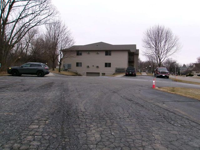 333 Starkweather Drive, Beaver Dam, WI 53916