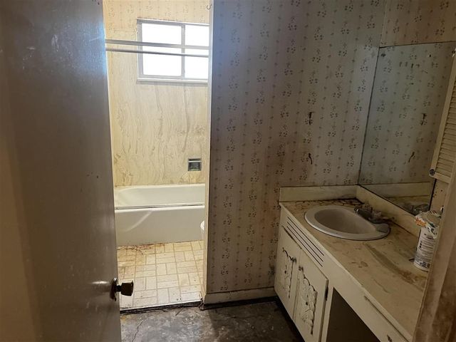 2430 19th Street, Lake Charles, LA 70601