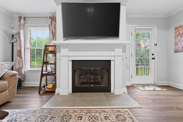 125 Hidden Ridge Drive, Spartanburg, SC 29301
