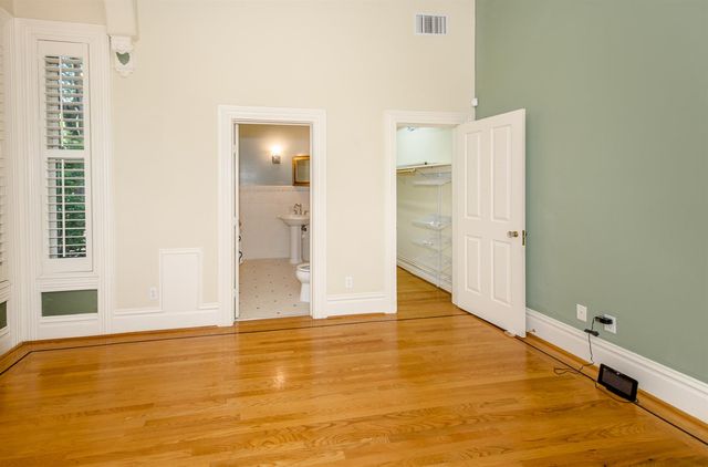 548 2nd St, Woodland, CA 95695