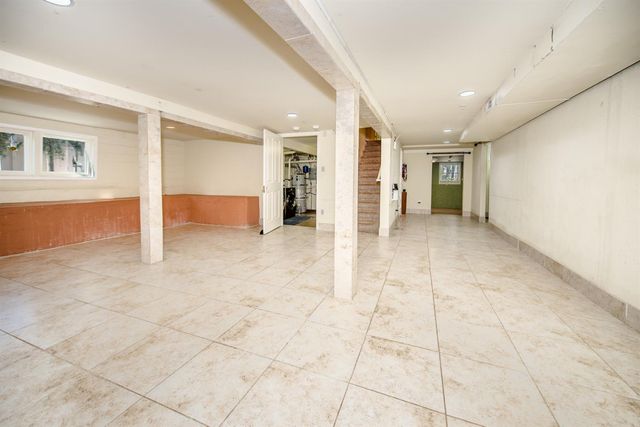 548 2nd St, Woodland, CA 95695