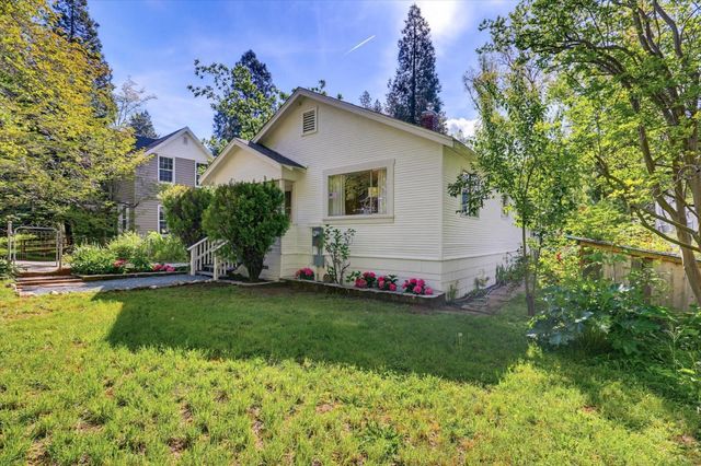 435 Mill St, Grass Valley, CA 95945