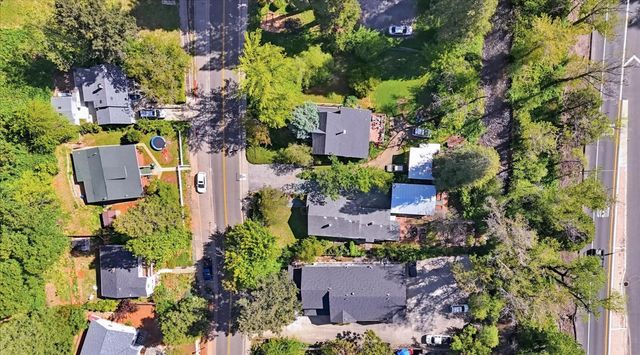 435 Mill St, Grass Valley, CA 95945