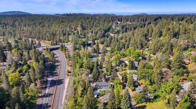 435 Mill St, Grass Valley, CA 95945