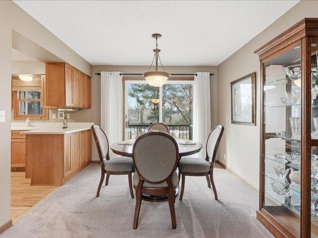 1828 Oak Ridge Drive, New Richmond, WI 54017