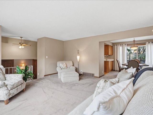 1828 Oak Ridge Drive, New Richmond, WI 54017