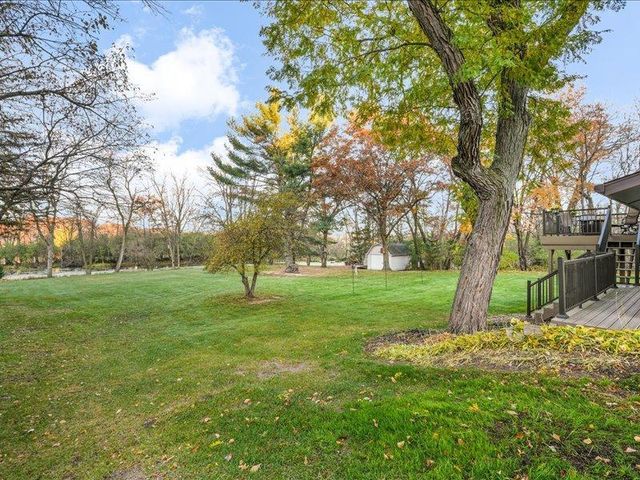 1828 Oak Ridge Drive, New Richmond, WI 54017