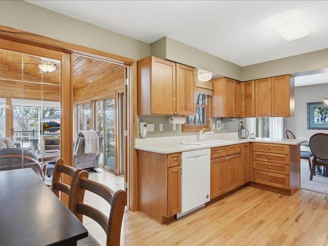 1828 Oak Ridge Drive, New Richmond, WI 54017