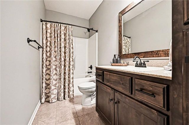 603 Rock Bridge Court, Smithville, MO 64089