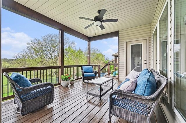 603 Rock Bridge Court, Smithville, MO 64089