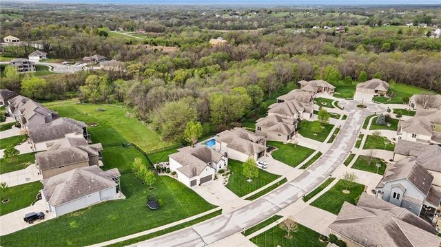 603 Rock Bridge Court, Smithville, MO 64089