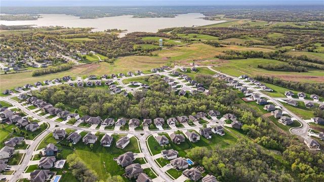 603 Rock Bridge Court, Smithville, MO 64089