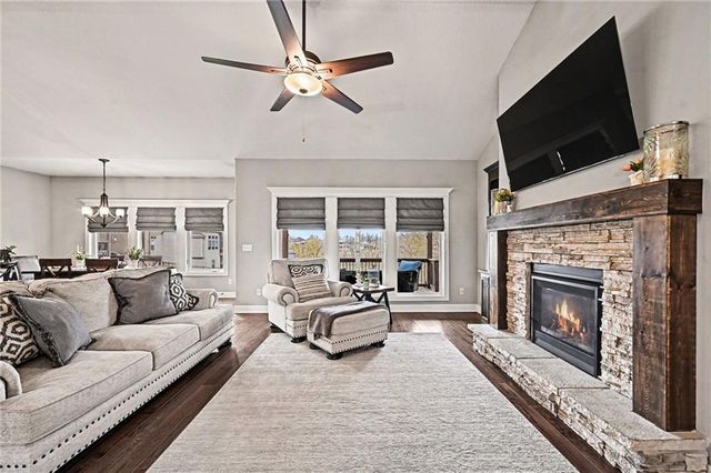 603 Rock Bridge Court, Smithville, MO 64089