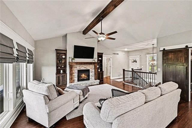 603 Rock Bridge Court, Smithville, MO 64089