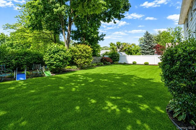 31 Crooked Hill Road, Huntington, NY 11743