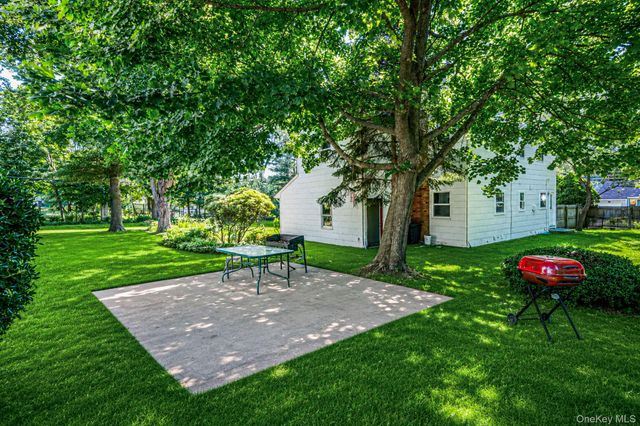 31 Crooked Hill Road, Huntington, NY 11743