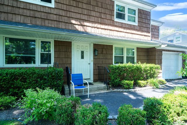 31 Crooked Hill Road, Huntington, NY 11743