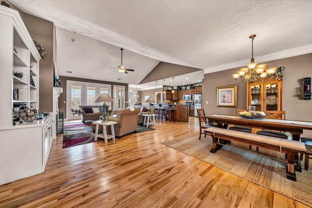 323 DEERBERRY LN, Boones Mill, VA 24065