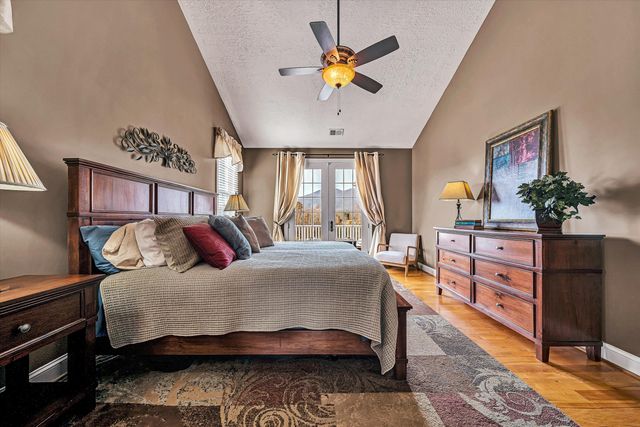 323 DEERBERRY LN, Boones Mill, VA 24065