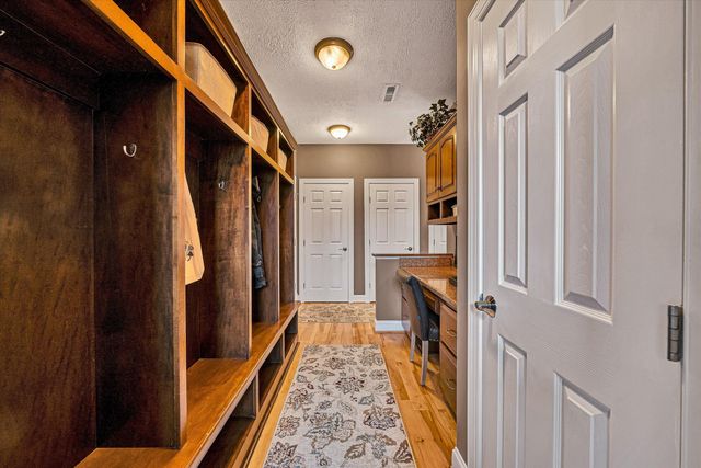 323 DEERBERRY LN, Boones Mill, VA 24065