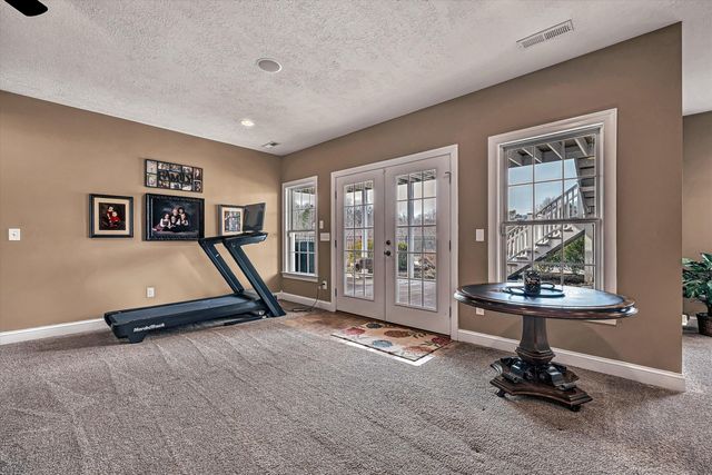 323 DEERBERRY LN, Boones Mill, VA 24065