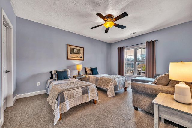 323 DEERBERRY LN, Boones Mill, VA 24065