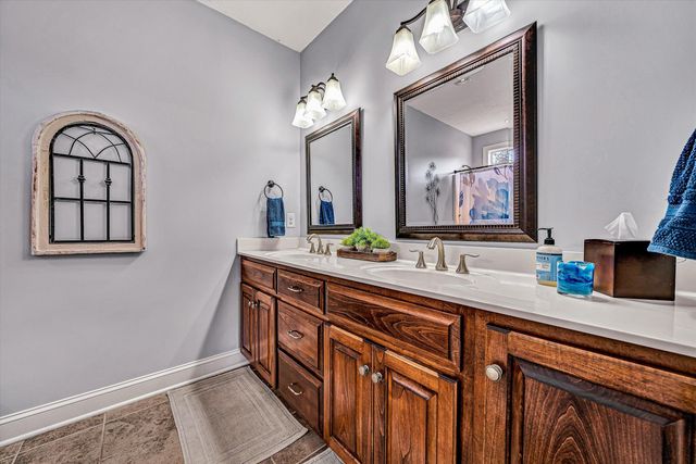 323 DEERBERRY LN, Boones Mill, VA 24065