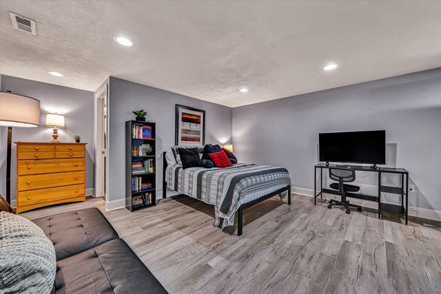 323 DEERBERRY LN, Boones Mill, VA 24065