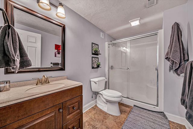 323 DEERBERRY LN, Boones Mill, VA 24065