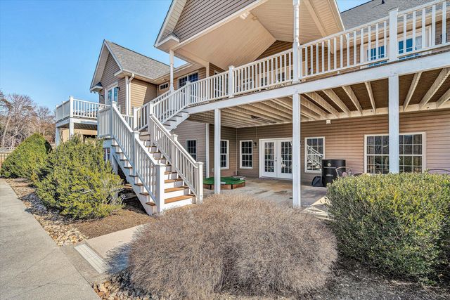 323 DEERBERRY LN, Boones Mill, VA 24065