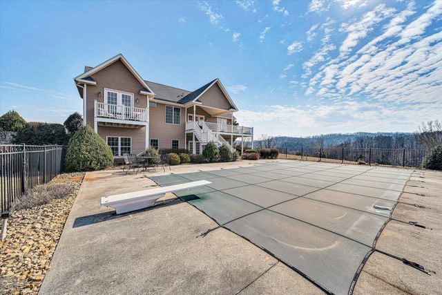 323 DEERBERRY LN, Boones Mill, VA 24065
