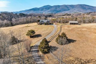 323 DEERBERRY LN, Boones Mill, VA 24065