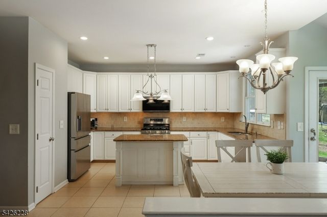 5 Gordon Pl, Bernards Twp., NJ 07920