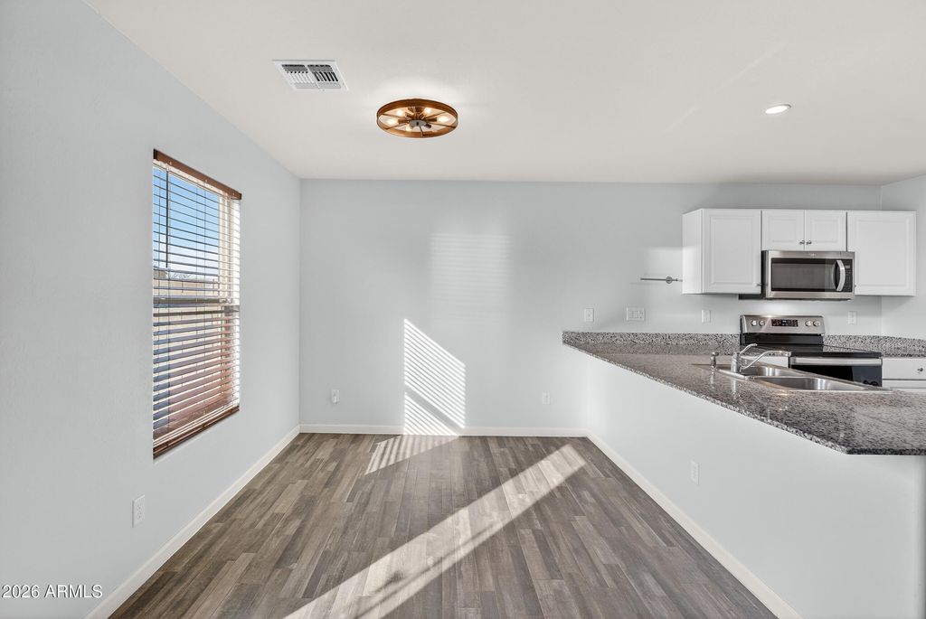 117 W TAYLOR Avenue, Coolidge, AZ 85128 — photo 2