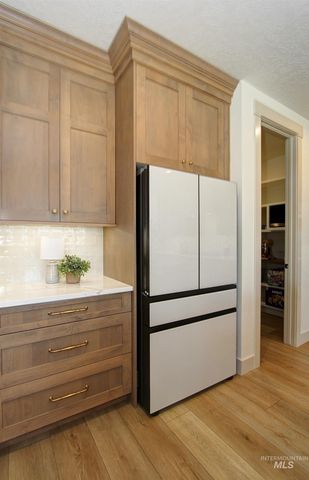 9600 S Prairie Falcon Ave, Nampa, ID 83686