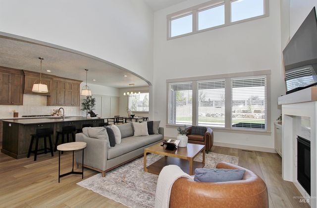 9600 S Prairie Falcon Ave, Nampa, ID 83686