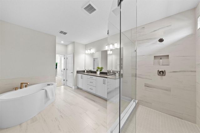 6244 29TH STREET N, St Petersburg, FL 33702