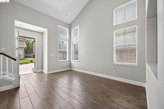 463 Blue Flax Ct, Brentwood, CA 94513