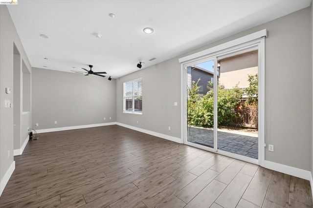 463 Blue Flax Ct, Brentwood, CA 94513