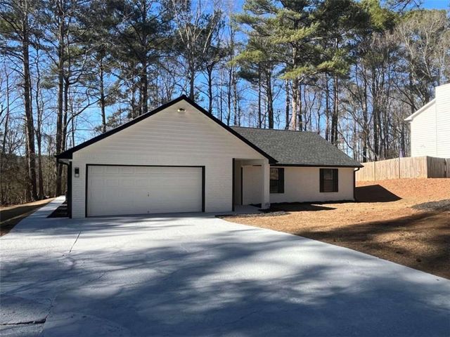 8869 Habersham Drive, Jonesboro, GA 30238