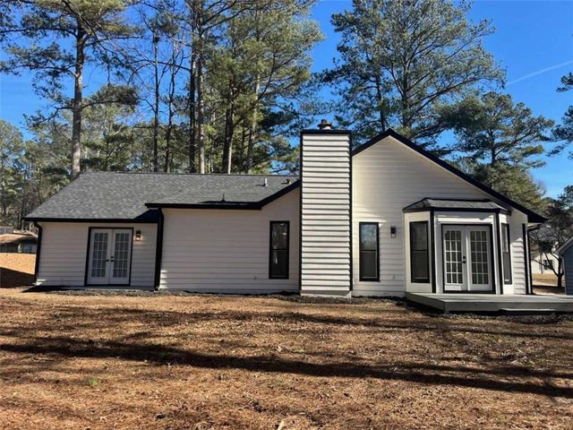 8869 Habersham Drive, Jonesboro, GA 30238