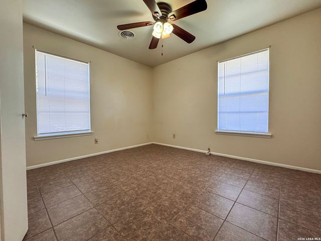 215 Oak Park, Boerne, TX 78006